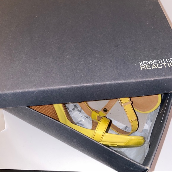 Kenneth Cole Reaction wedge leather sandal - Picture 7 of 7